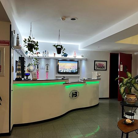 Hotel Betty Rimini Exterior photo