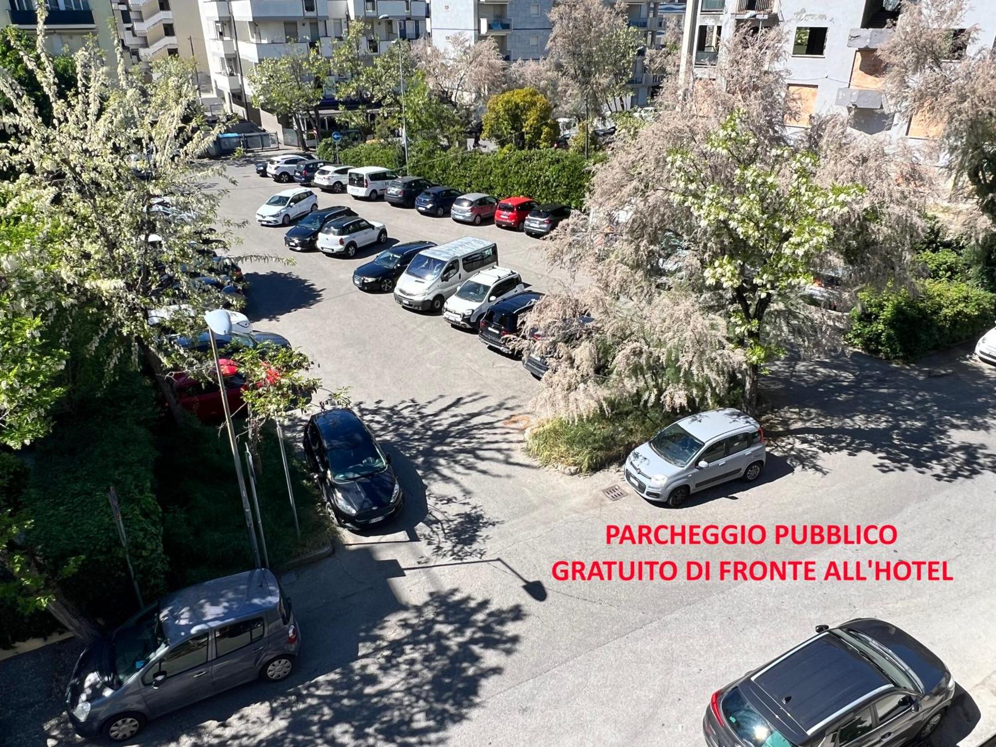 Hotel Betty Rimini Exterior photo